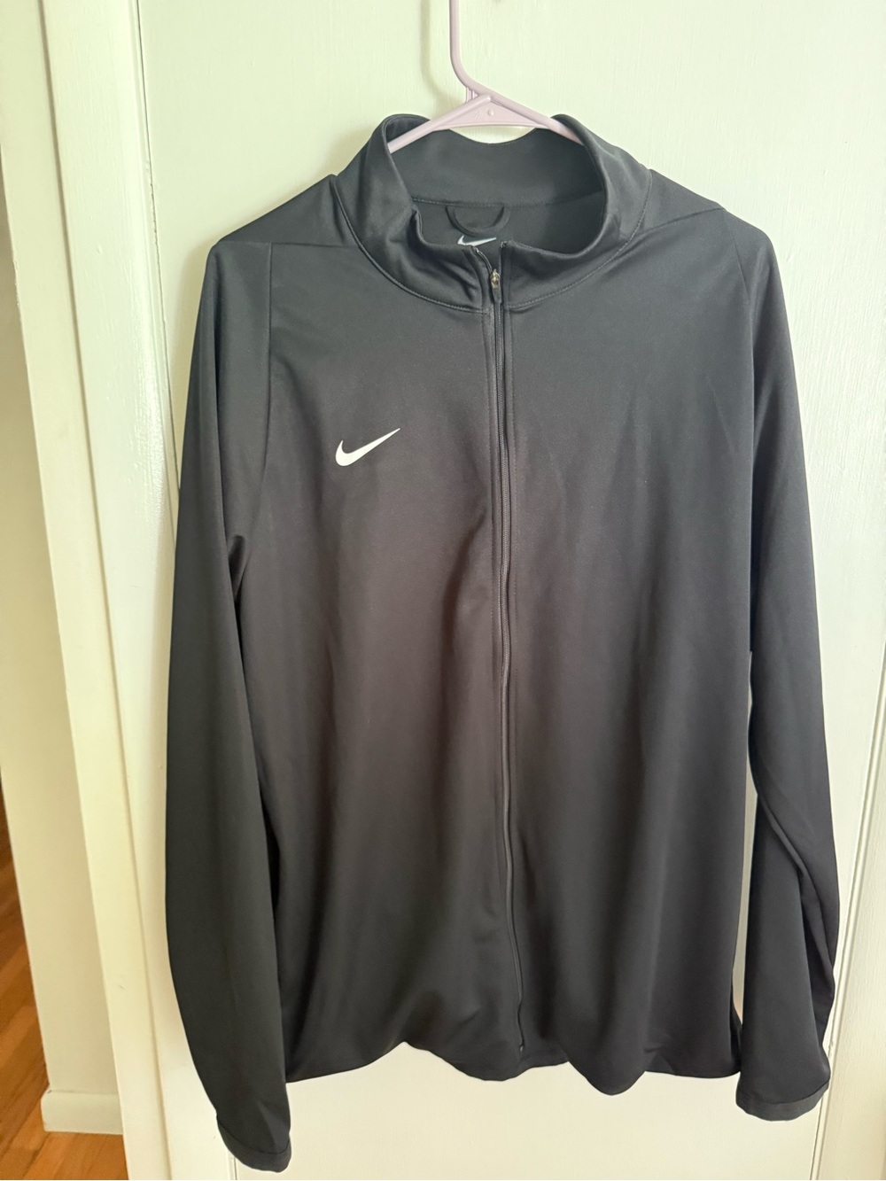 Men’s Nike Dri Fit Full Zip Hoodie
Size XL
